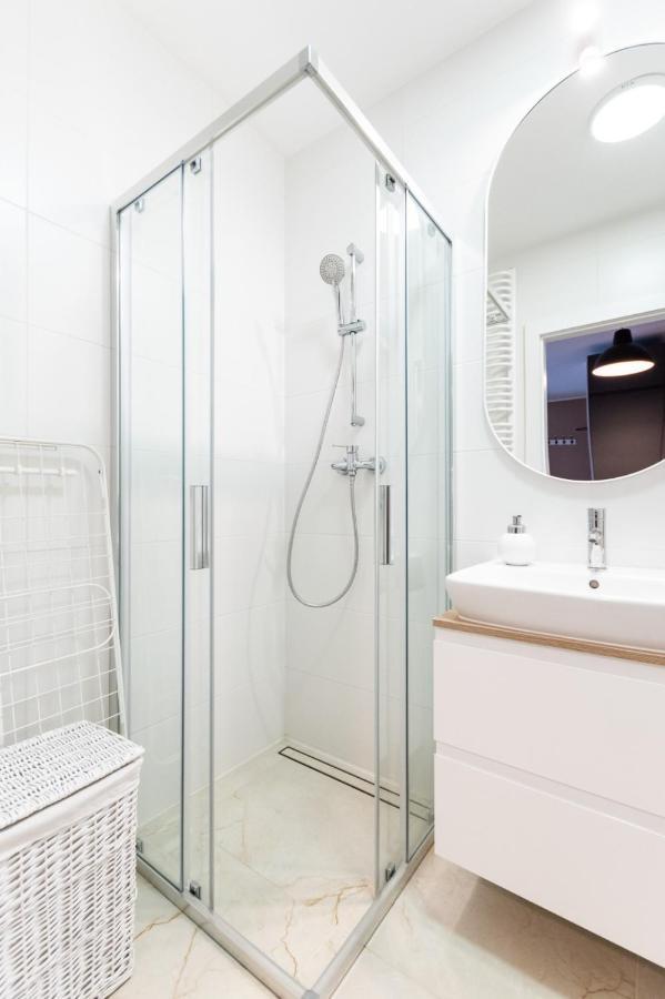 Nowohucka Apartament Krakau Buitenkant foto