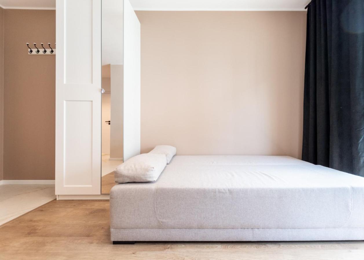 Nowohucka Apartament Krakau Buitenkant foto