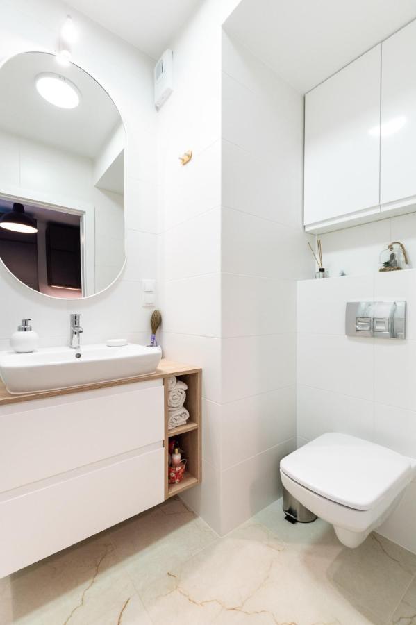 Nowohucka Apartament Krakau Buitenkant foto
